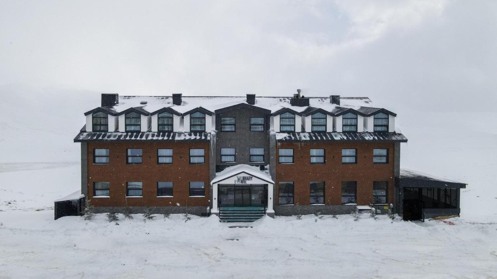 Library Hotel Erciyes Balqash Zewnętrze zdjęcie