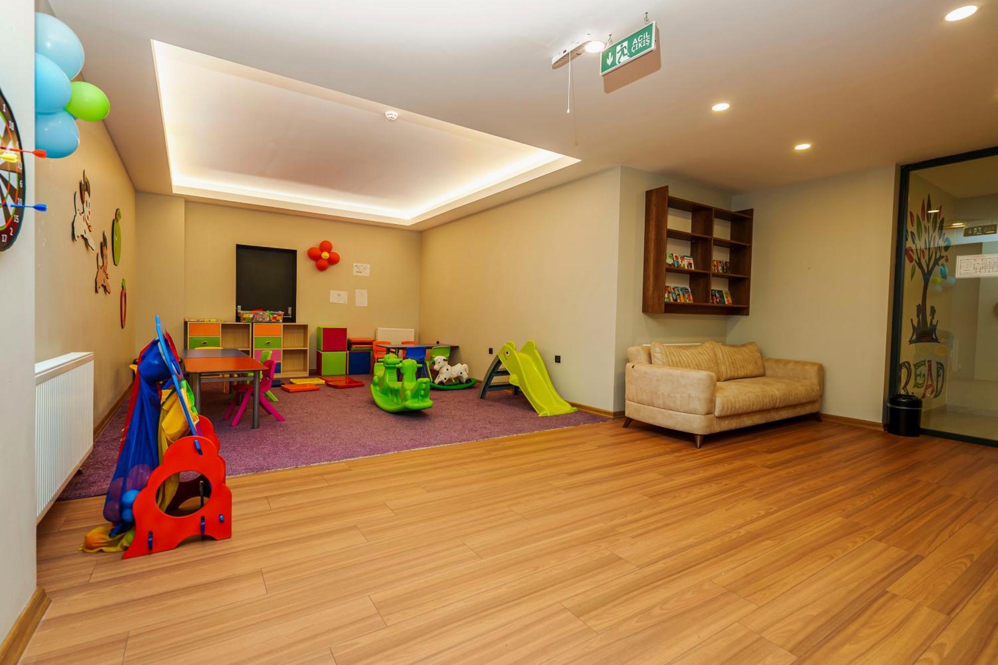 Library Hotel Erciyes Balqash Zewnętrze zdjęcie